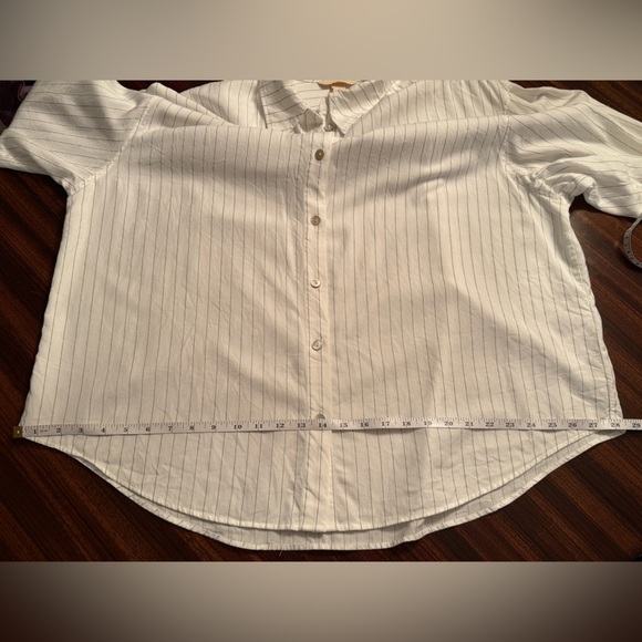 H&M Black/White Oversized Pinstripe Button-Down Shirt Wide Cuffs Size L EUC - Picture 11 of 12